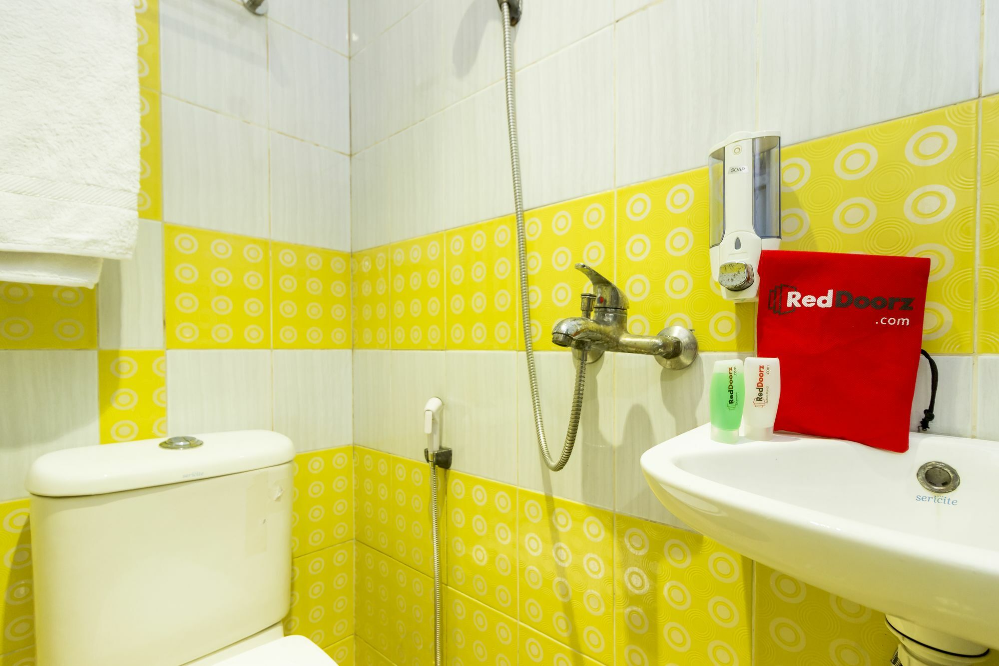 Reddoorz Near Gajah Mada Plaza 2 Hotel Jakarta Kültér fotó